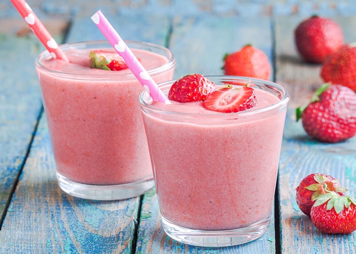 Çilekli Smoothie vs Çilekli Dondurma 42 cilekli smothie min