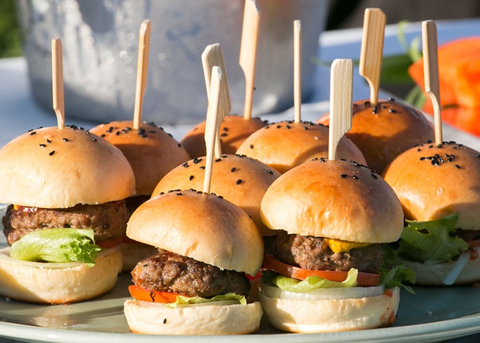 Kürdana Batırılıp Yenecek Nefis Atıştırmalıklar 42 kurdanda hamburger min