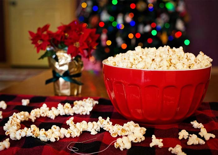 Lezzetli Bir Yılbaşı Atıştırmalığı: Popcorn Çeşitleri 48 yilbasi popcorn 1 1